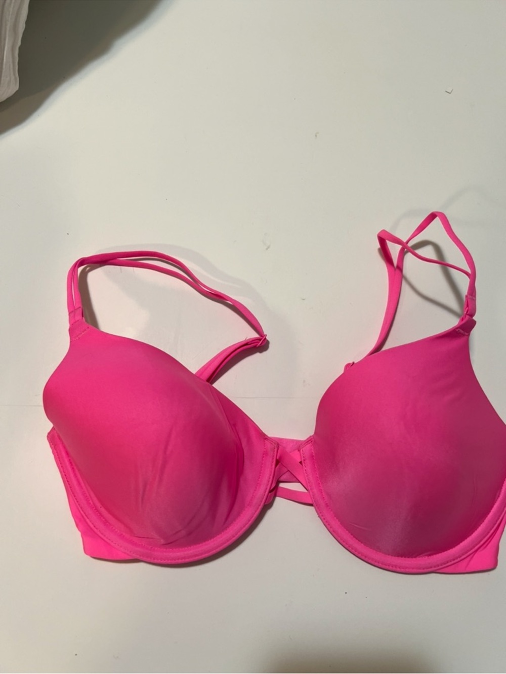Victoria’s Secret hot pink barbiecore plunge 32D bra